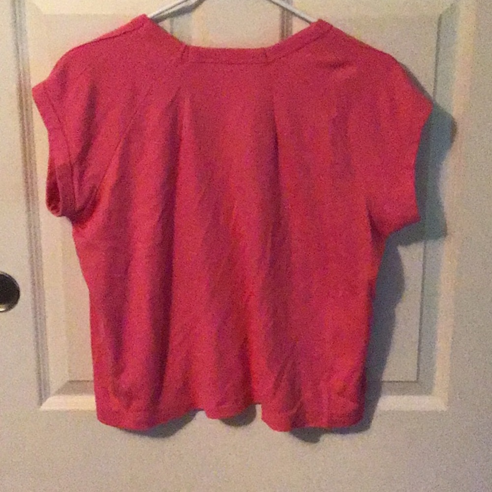 Cropped Top - Picture 2 of 3